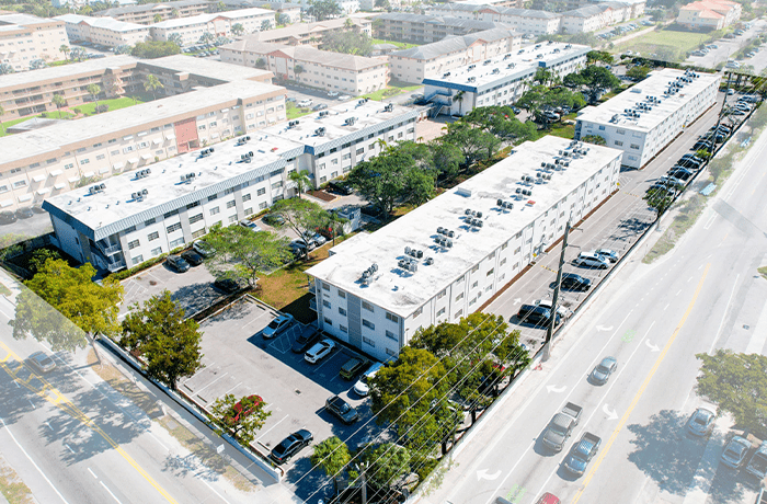 Hollywood Square and The Islander