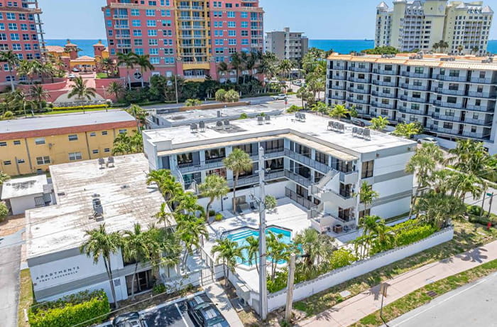 2100 NE 33rd Ave, Fort Lauderdale, FL 33305