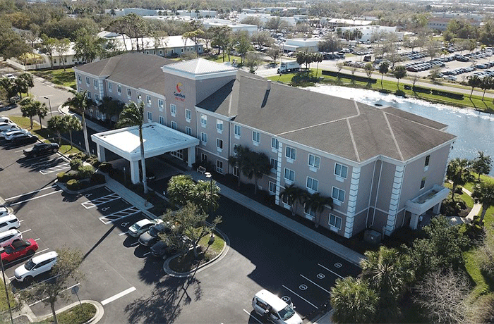 5690 Honore Ave, Sarasota, FL 34233