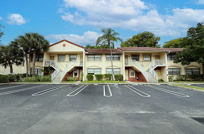 2816 Coral Springs Dr, Coral Springs, Florida 33065