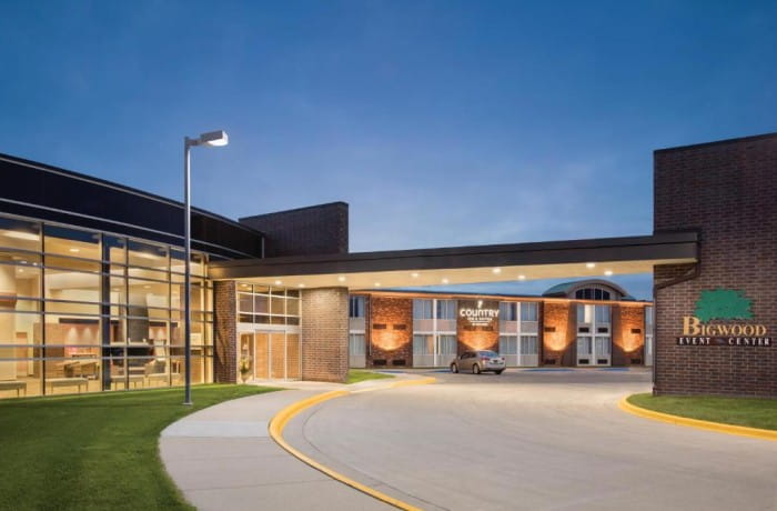 Country Inn & Suites Fergus Falls