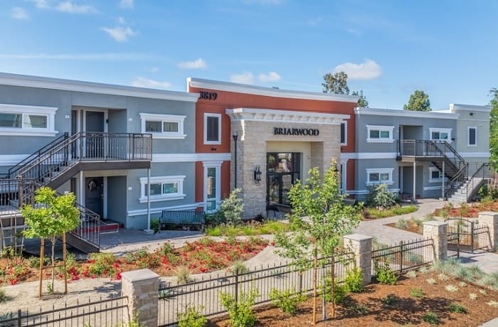 Briarwood Apartments 
