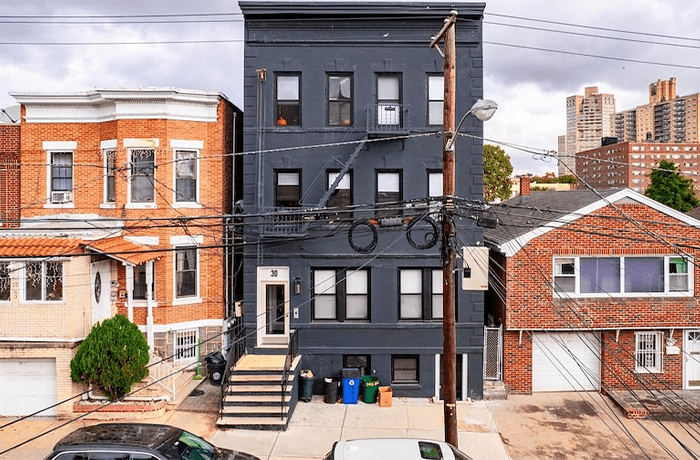 30 63rd St, West New York, NJ 07093