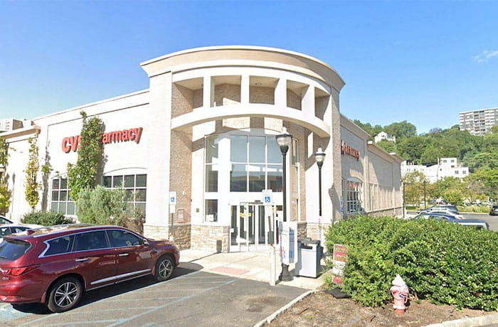 65 River Rd, Edgewater, NJ 07020