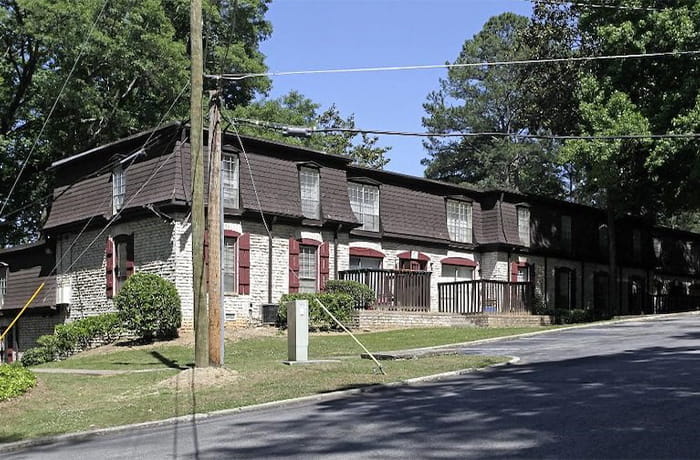 2900 Camp Creek Pkwy, College Park, GA 30337