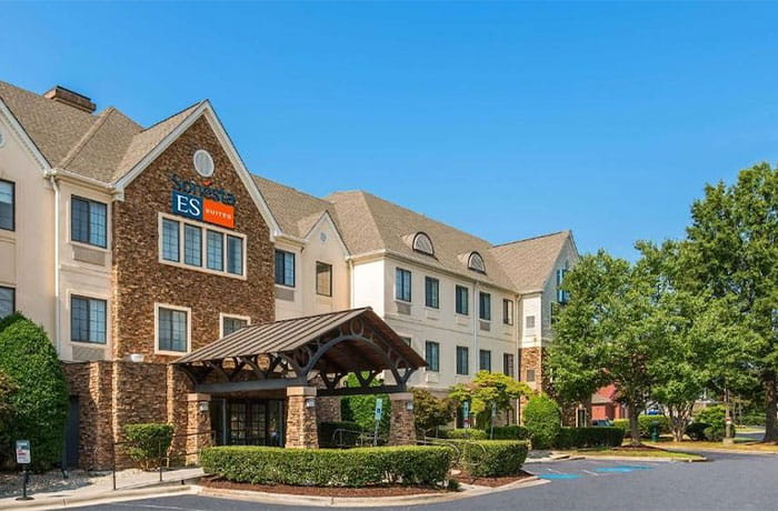 7925 Forest Pine Dr, Charlotte, NC 28273