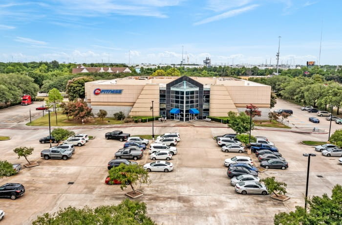 24-Hour Fitness Willowbrook