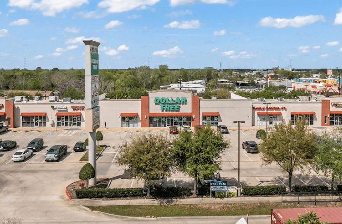 La Porte Plaza
